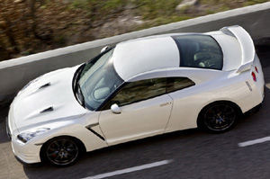 2011 R35 Nissan GT-R Picture